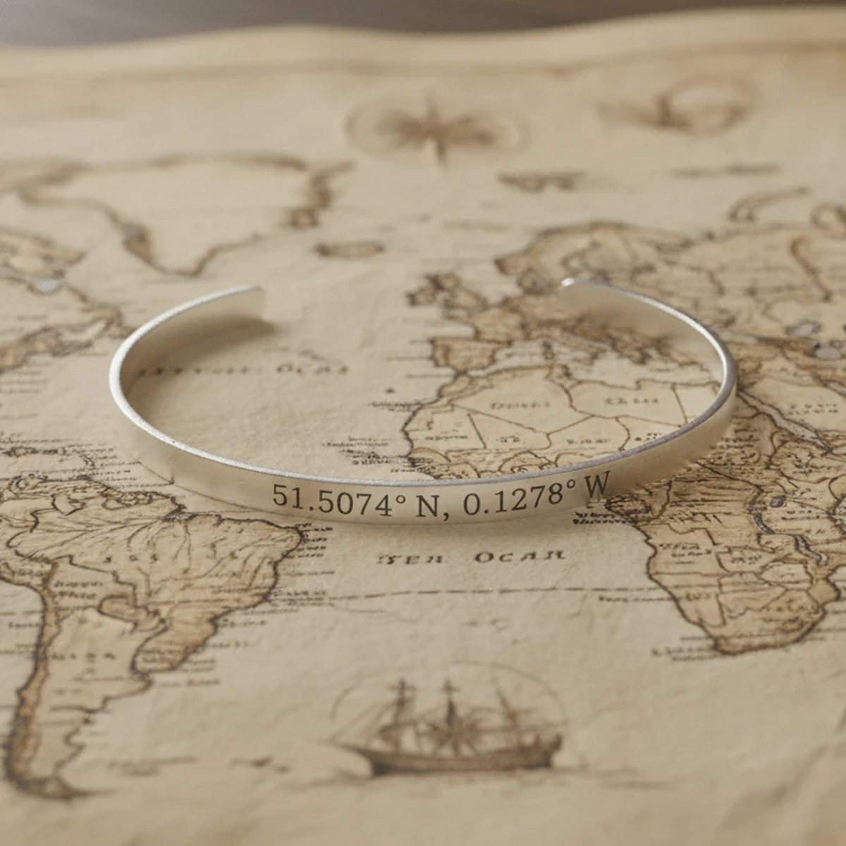 Brazalete de Plata Grabado