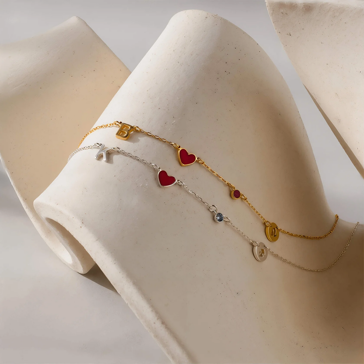 Geburtsstein-Initialkette mit Herz & Sternzeichen