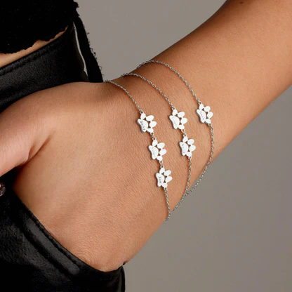 Personalisiertes Pfotenarmband mit Name